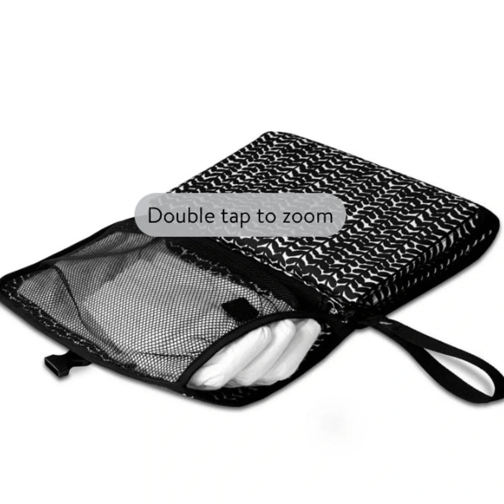 Diaper Bag Skidaddle by Skip Hop black white bag